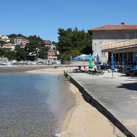 With Parking Space Palit, Rab - 24465 דירה ראב