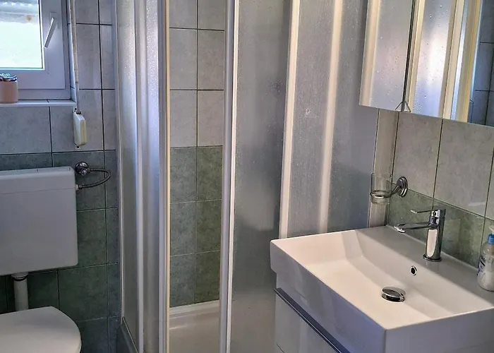 Apartment With Parking Space Palit, Rab - 24465 Rab Town