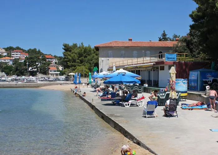 Apartment With Parking Space Palit, Rab - 24465 Rab Town