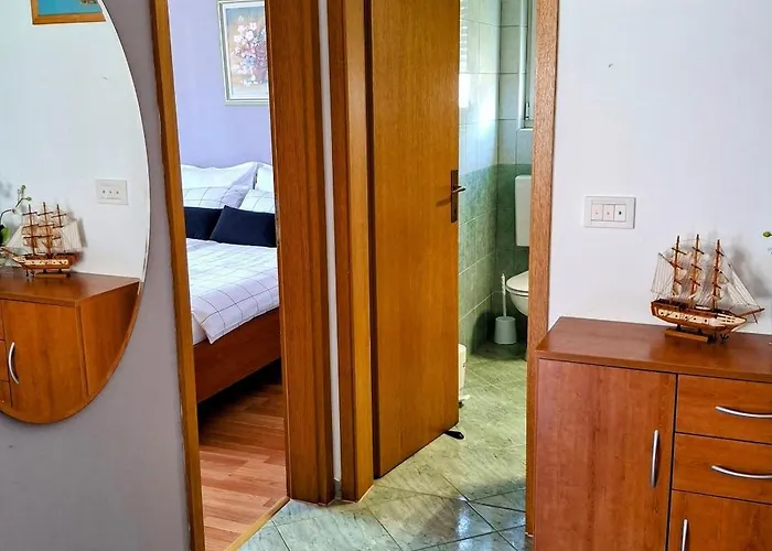 With Parking Space Palit, Rab - 24465 Apartment